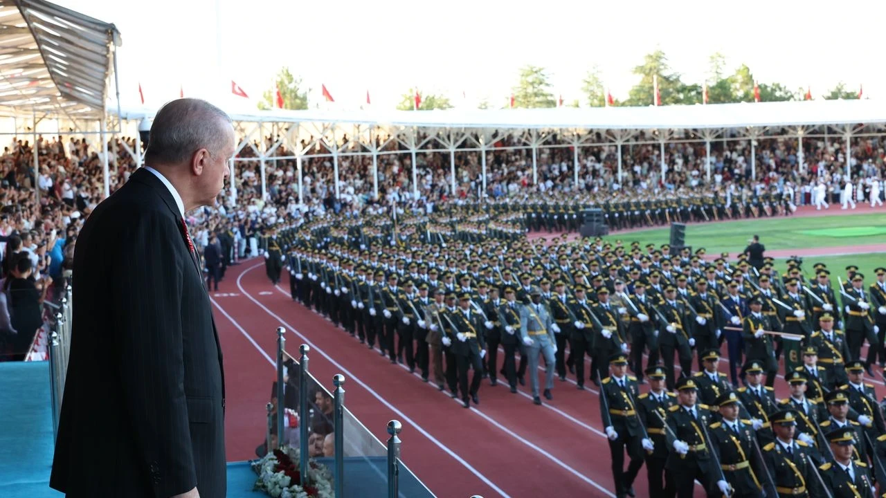 Cumhurbaşkanı Erdoğan’dan Harbiyelilere Mesaj: “Sizler Milletimizin Teminatısınız”