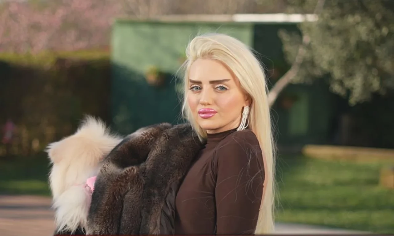 Yemekteyiz Melis Göz kimdir, kaç yaşında, aslen nereli, evli mi, instagramı? Yarışma ve hayatına dair bilinenler