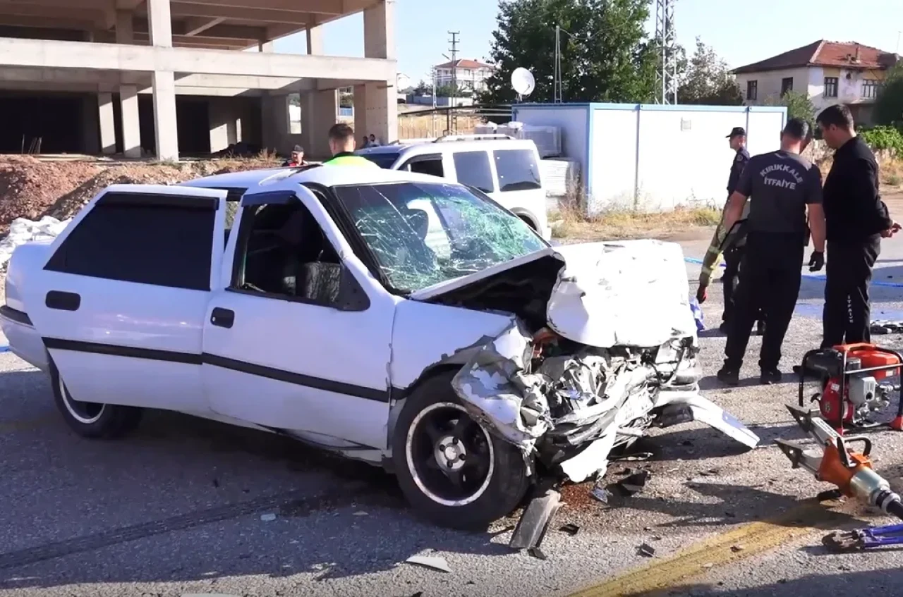 Kırıkkale’de feci kaza: İki sürücü hayatını kaybetti!