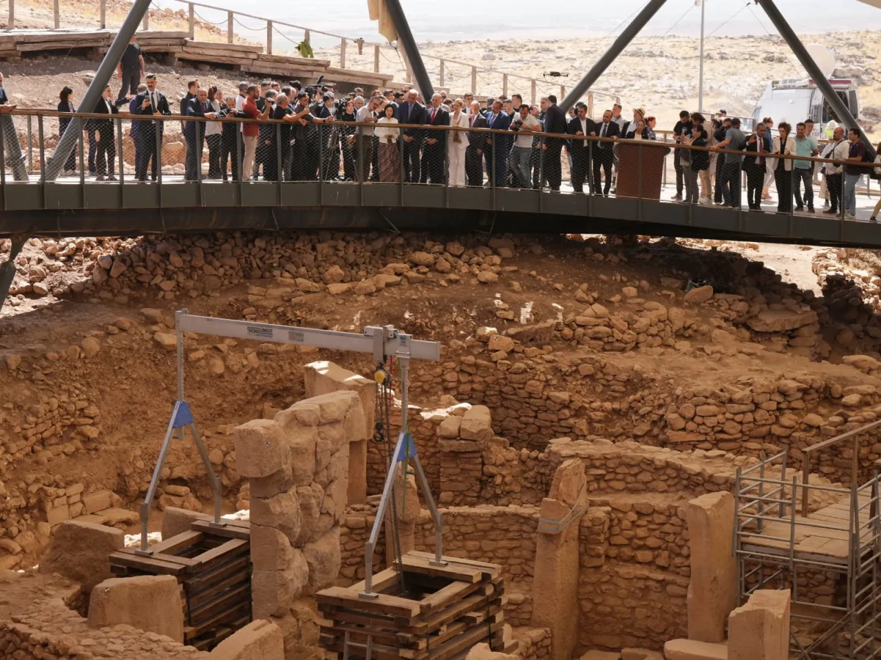 Göbeklitepe’de insan heykeli bulundu: Açılışa Japonya Prensesi de katıldı