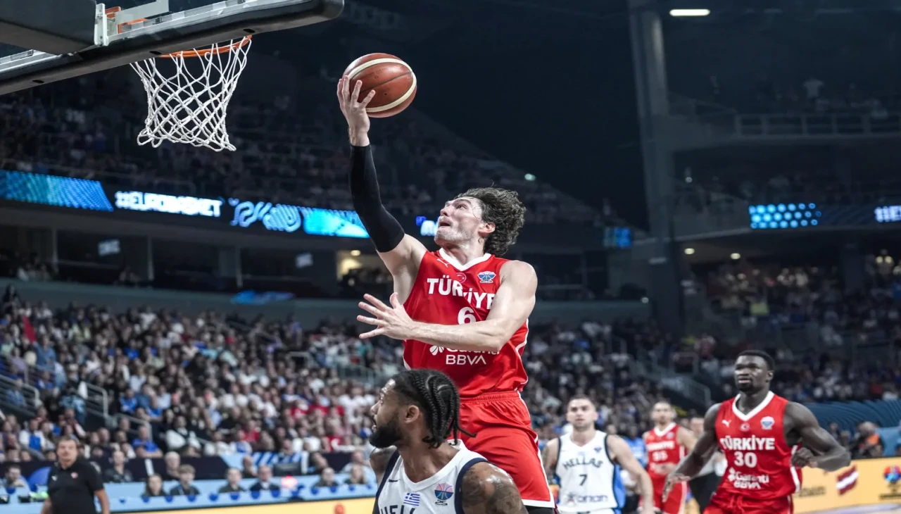 Cedi Osman’dan tarihi final öncesi mesaj: 'Son 40 dakikamız kaldı'