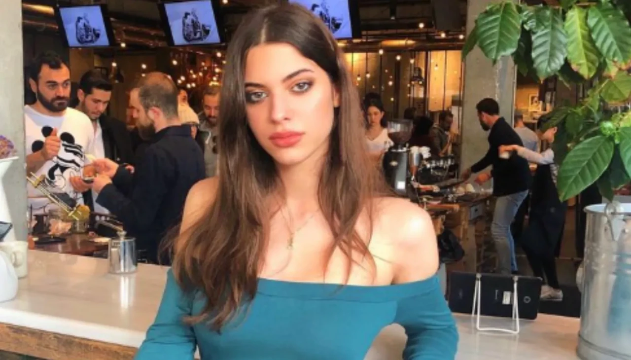 Havalimanında pareo ve bikiniyle! Derin Talu’dan şaşkına çeviren paylaşım