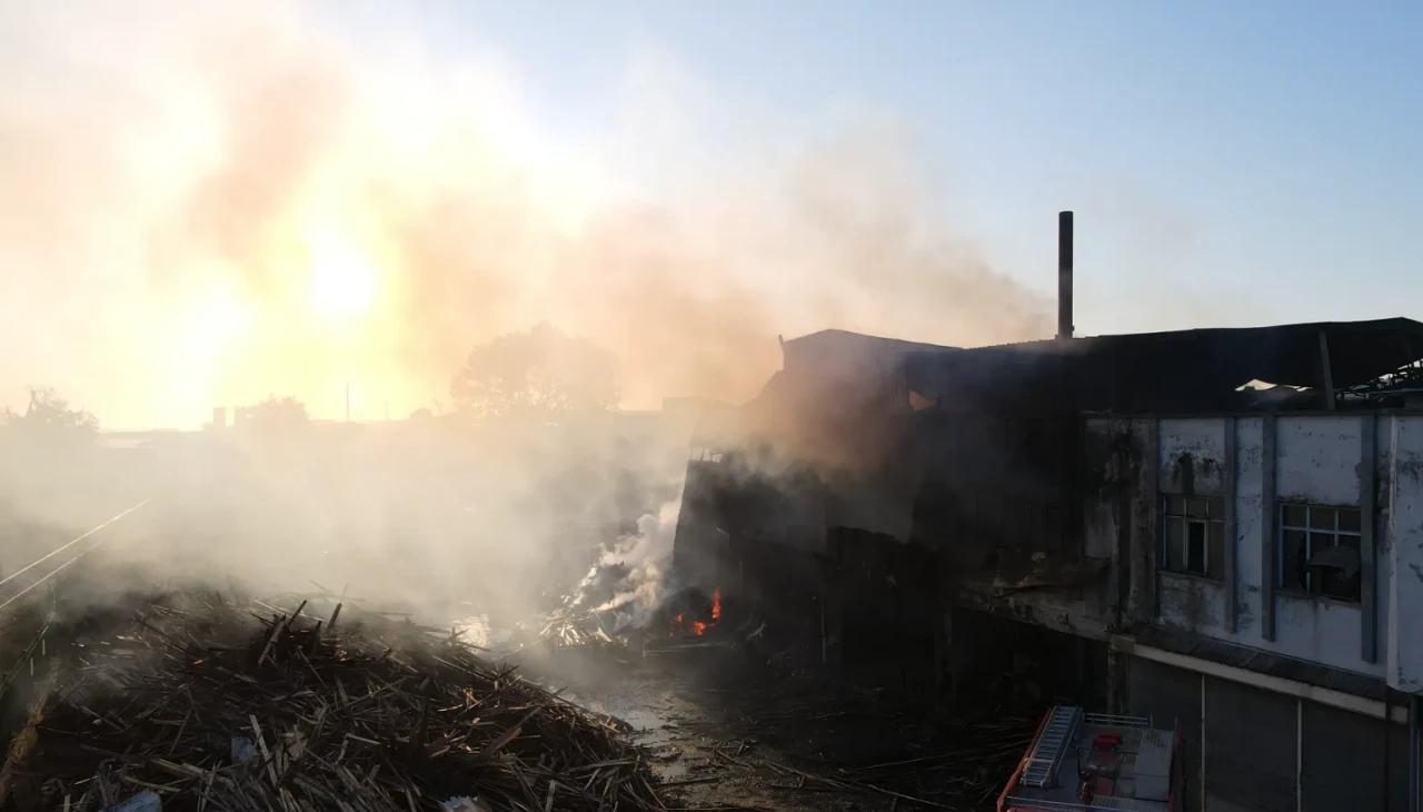 Samsun'da sanayi sitesinde alev alarmı!