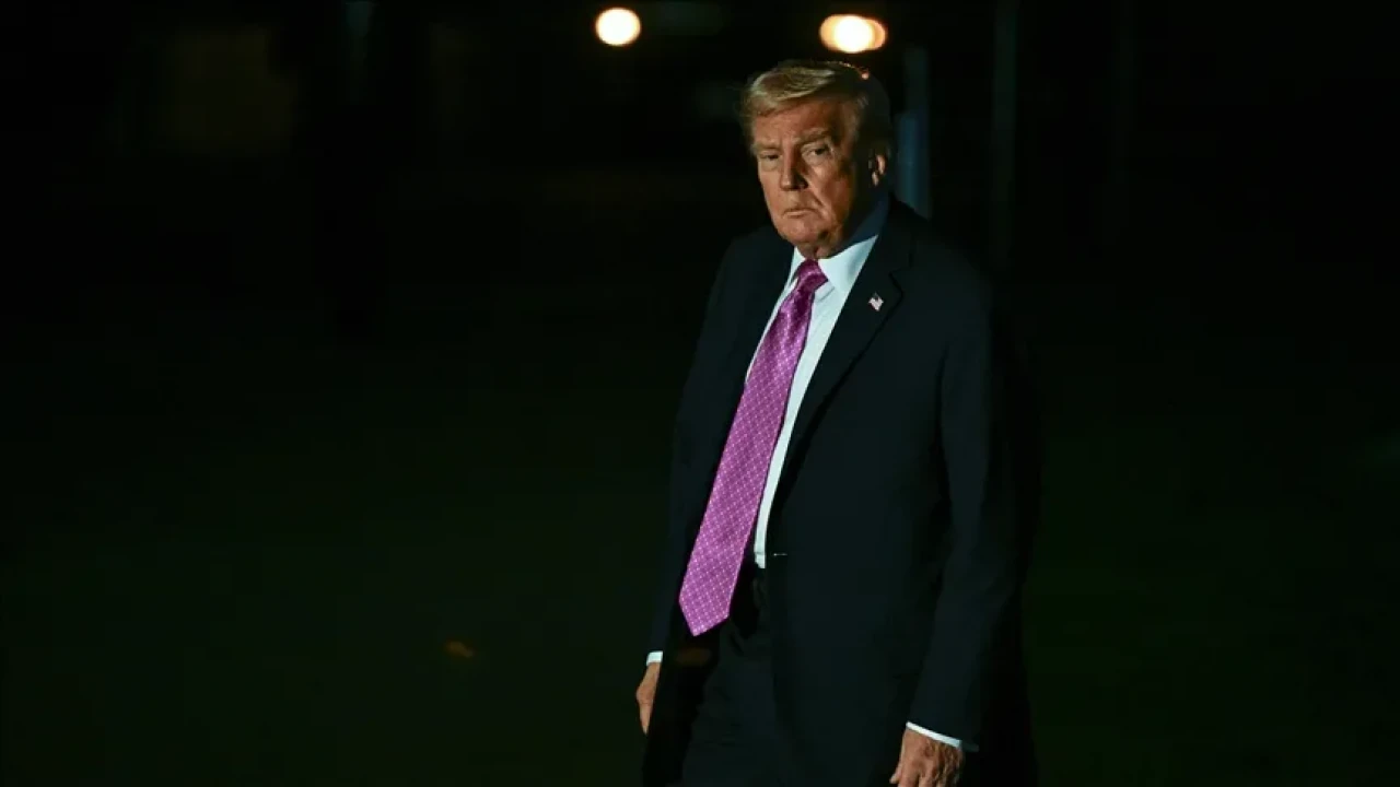 Trump’tan FED’e rest: Faizler hemen ve büyük oranda indirilsin!