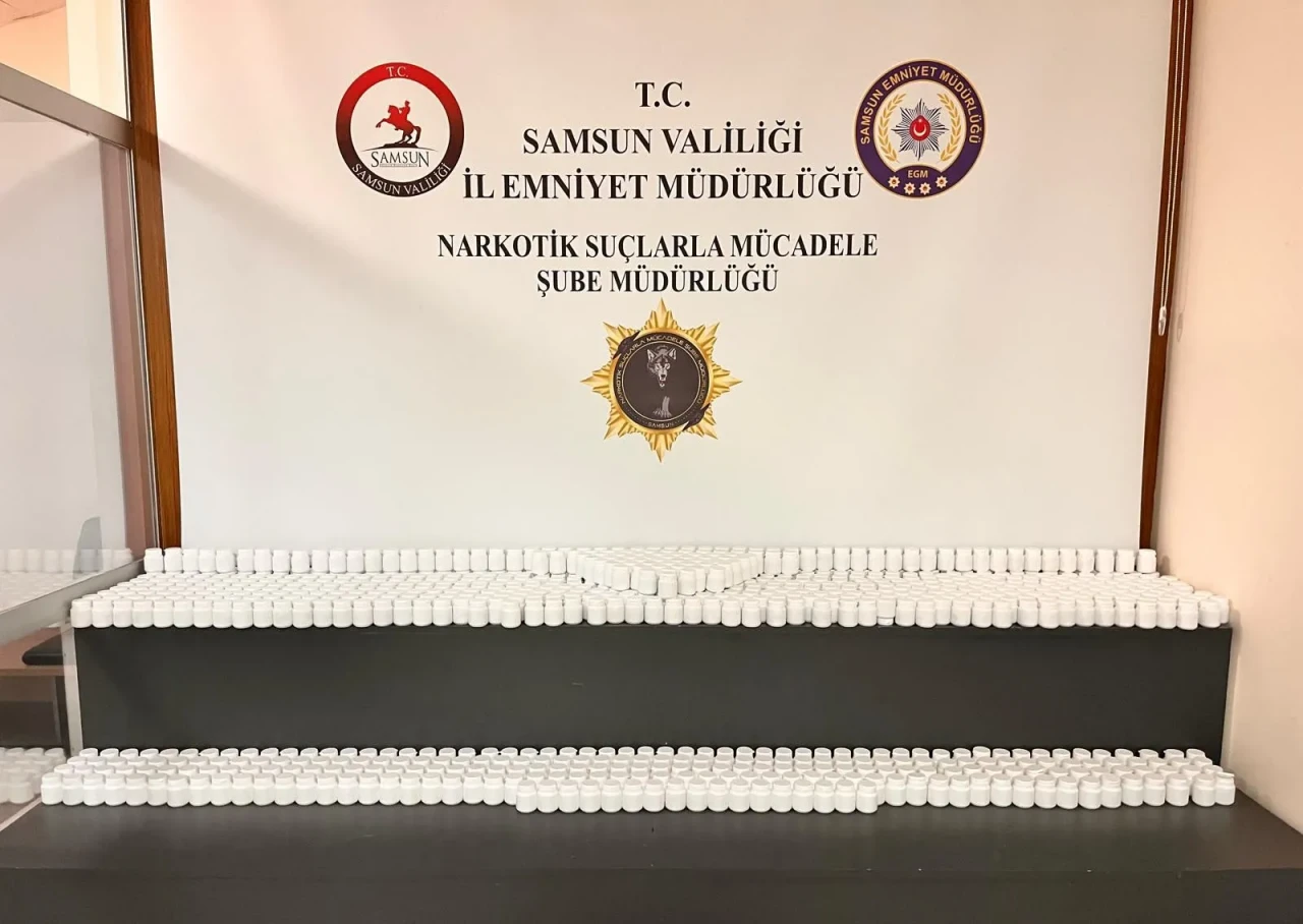 Çarşafla verdi, motosikletle taşıdı: Samsun’da 68 bin hap ele geçirildi
