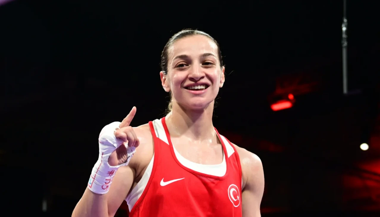 Buse Naz Çakıroğlu’ndan Dünya Şampiyonası’nda Gümüş Zafer