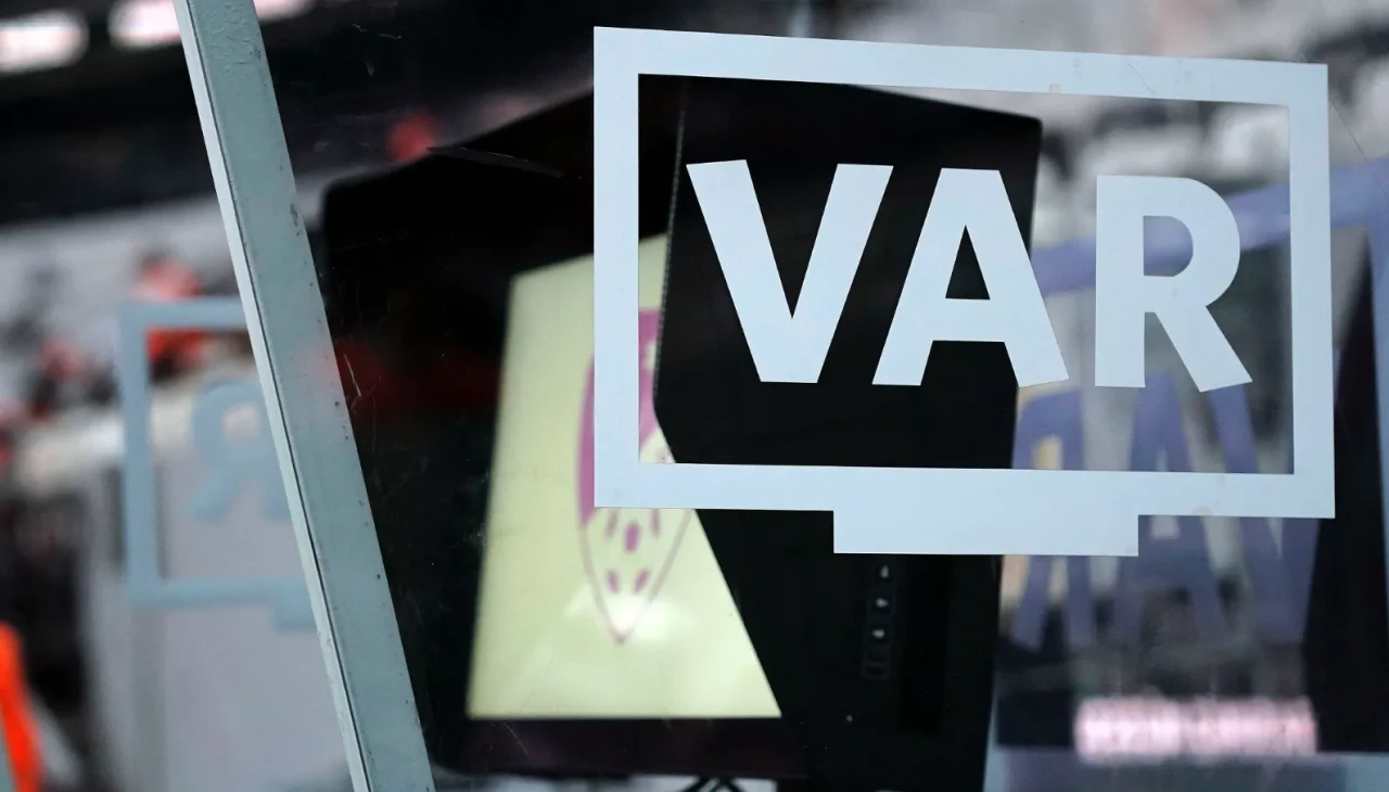 Fenerbahçe Alanyaspor maçında çok tartışılan penaltının VAR kayıtları açıklandı