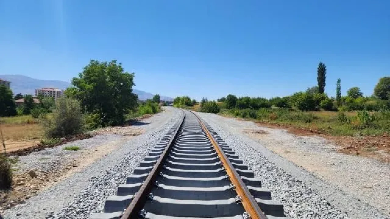 Malatya-Gölbaşı-Narlı-Nurdağı Demir Yolu yeniden açılıyor: Ticaretin kaderi değişiyor