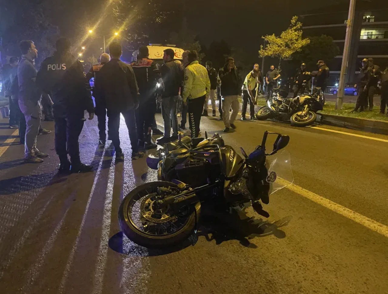 Motosiklet kazası: 4 yunus polisi hastaneye kaldırıldı