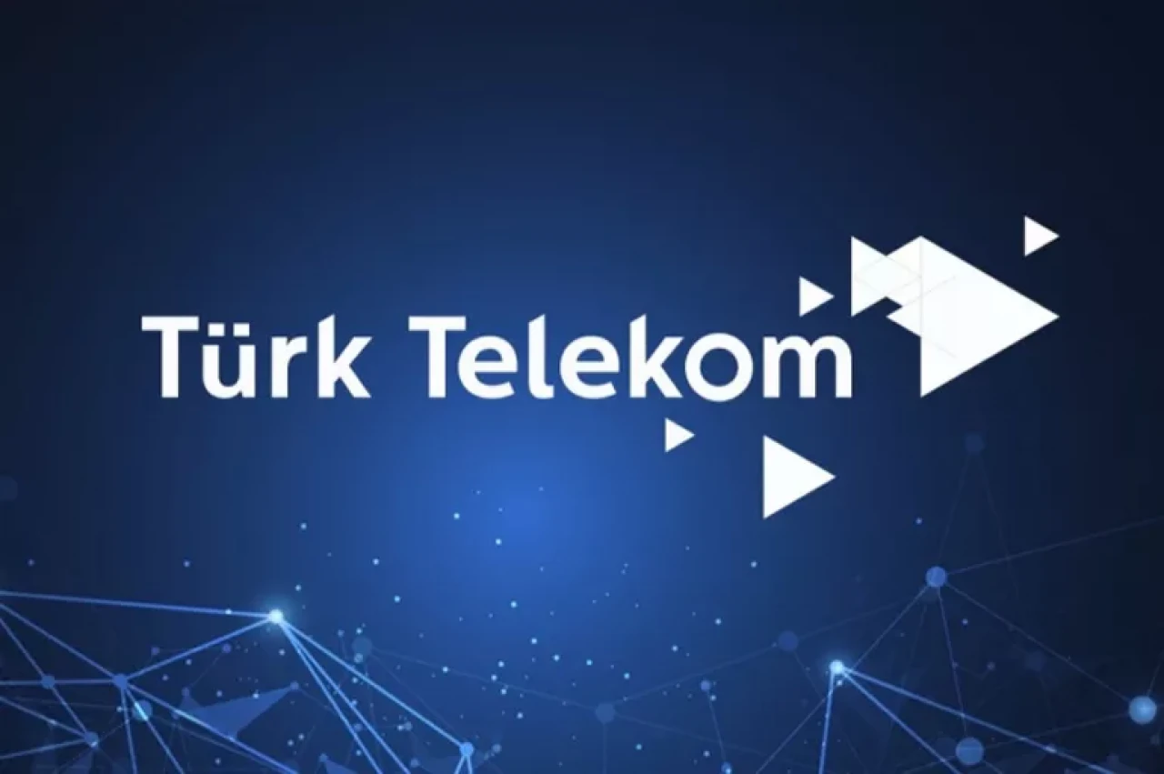Türk Telekom'dan az gören öğrencilere büyük destek: 22 il, 100 okul daha