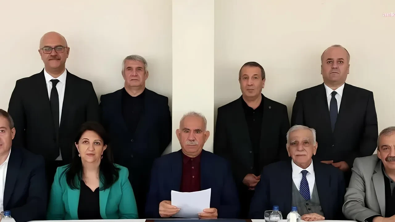 Öcalan’dan DEM Parti’ye sert sözler: Siyaset çıkışı 'Rant peşine düştüler'