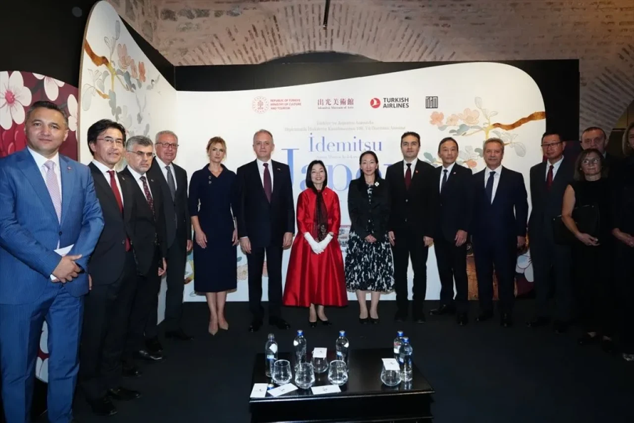 Japon estetiği Sultanahmet’te: 100. yıla özel 'Japon Seramikleri Sergisi' açıldı