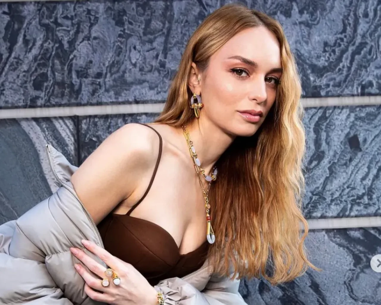 Nilperi Şahinkaya: “Hayattan kopmamaya çalışıyorum”