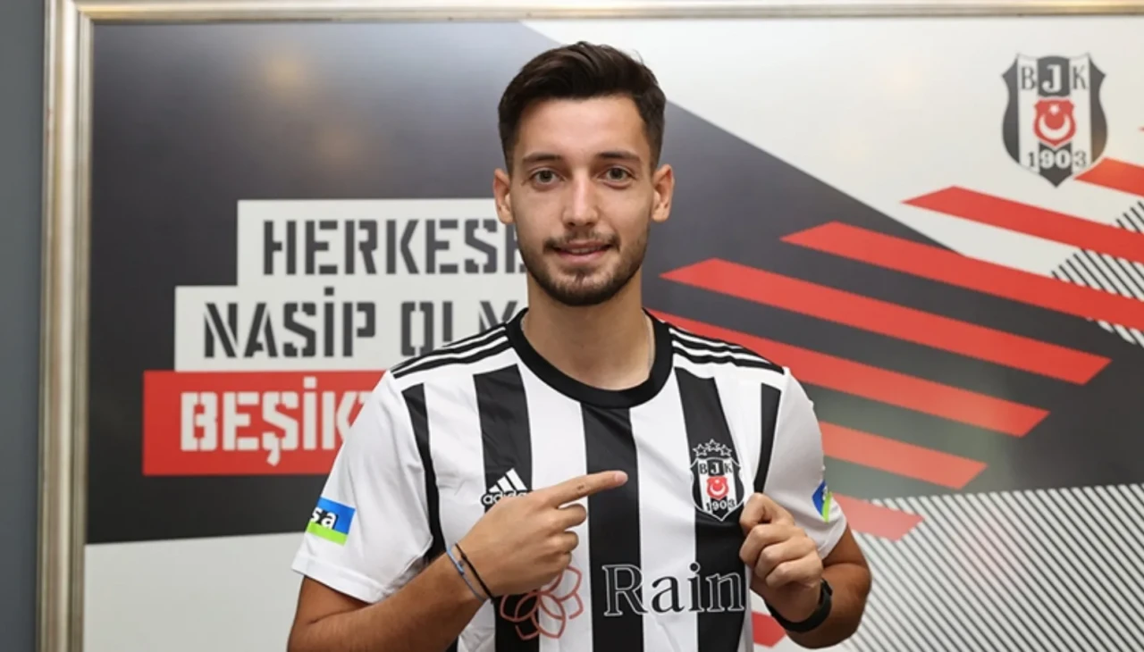 Tayyip Talha Sanuç, Beşiktaş’a veda etti