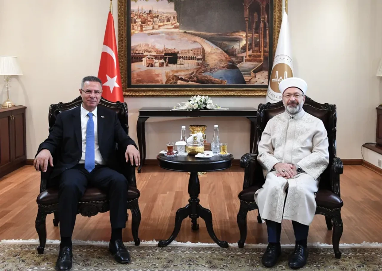 Erbaş’tan dünyaya mesaj: 'Her zulmün sonu var, Filistin özgür olacak'