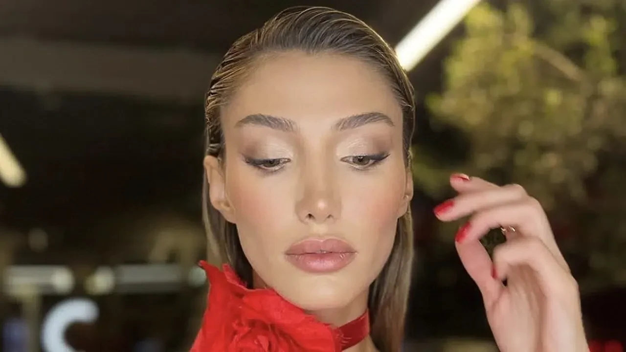 Miss Turkey güzeli bu kadından doğmuş!’ Şevval Şahin’in annesi güzelliğiyle büyüledi