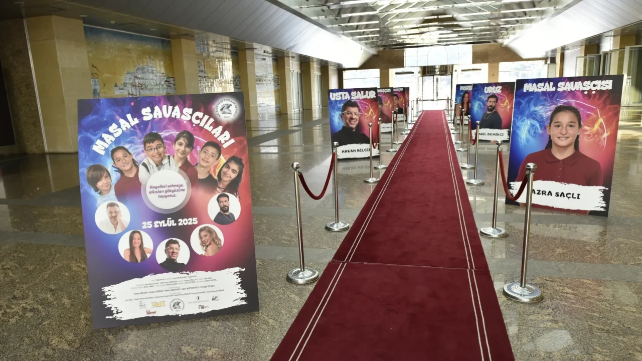 “Masal Savaşçıları” sahnede kalpleri kazandı: Özel gereksinimli çocuklardan ilham veren performans