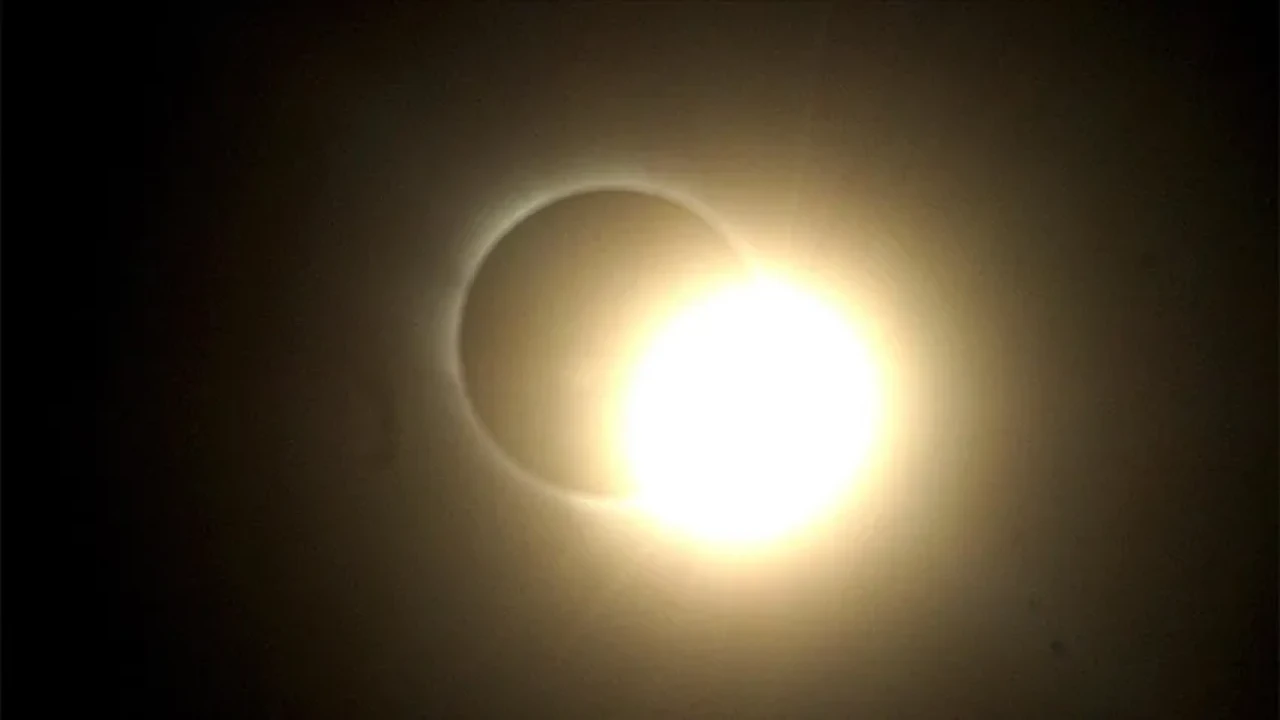 Güneş tutulması hangi burçları zorluyor, hangilerine şans getiriyor?