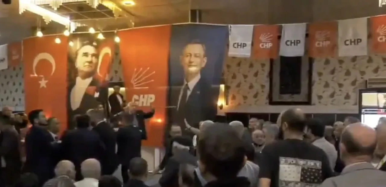 CHP’de koltuk savaşı büyüyor: Kongreler kavga alanına döndü!
