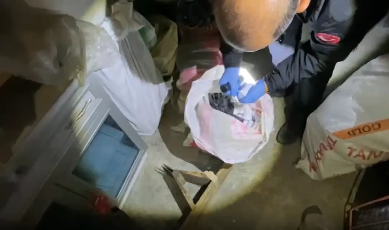 Uyuşturucuya gizli depo: Polis çatı katında buldu