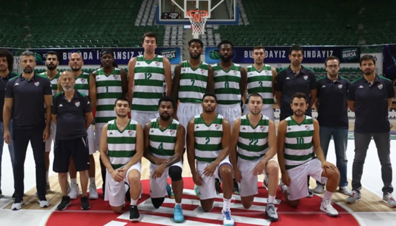 Bursaspor Basketbol tarihi maçta: Şampiyonlar Ligi bileti için parkede!