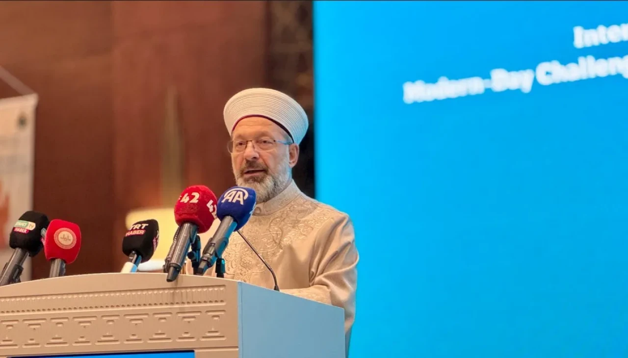 Diyanet Başkanı uyardı: 'Boşanma artıyor, genç nüfus geriliyor, aile alarm veriyor'