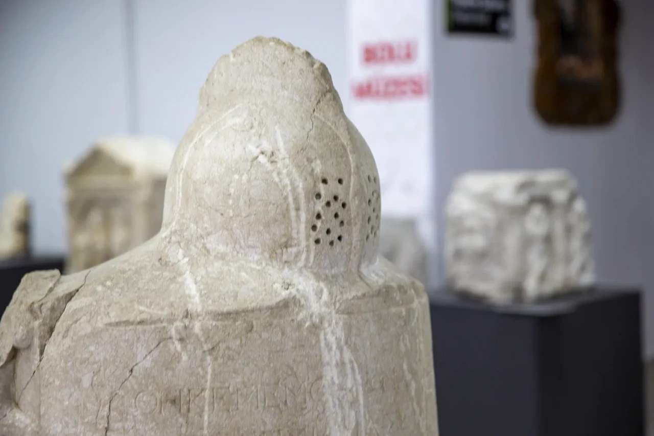 Bolu’da 1800 yıllık Gladyatör mezar anıtı ilk kez gün yüzüne çıktı