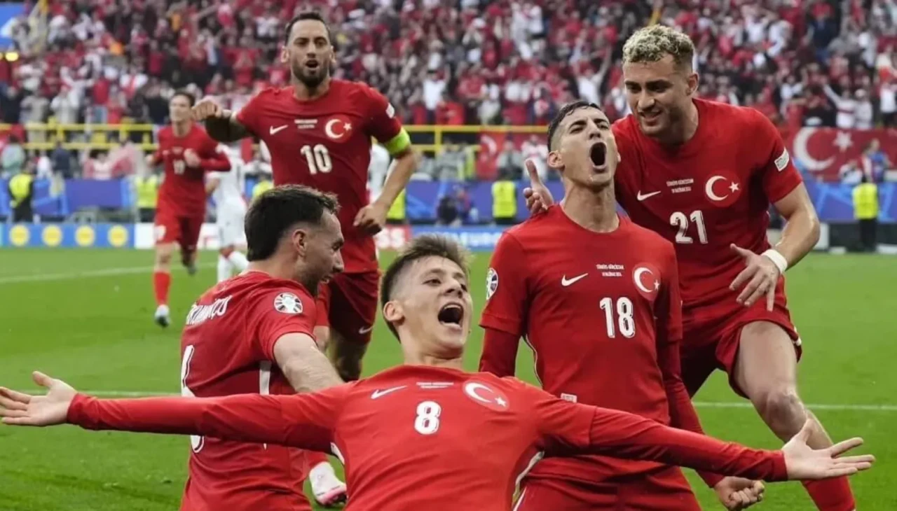 Türkiye İspanya 11’leri açıklandı: Montella ve öğrencileri dev mücadeleye hazır!