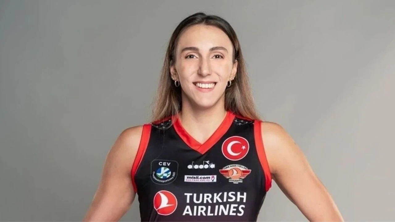 Aslı Kalaç kimdir, kaç yaşında, boyu, kilosu, aslen nereli, hangi takımda? Milli oyuncunun kariyeri