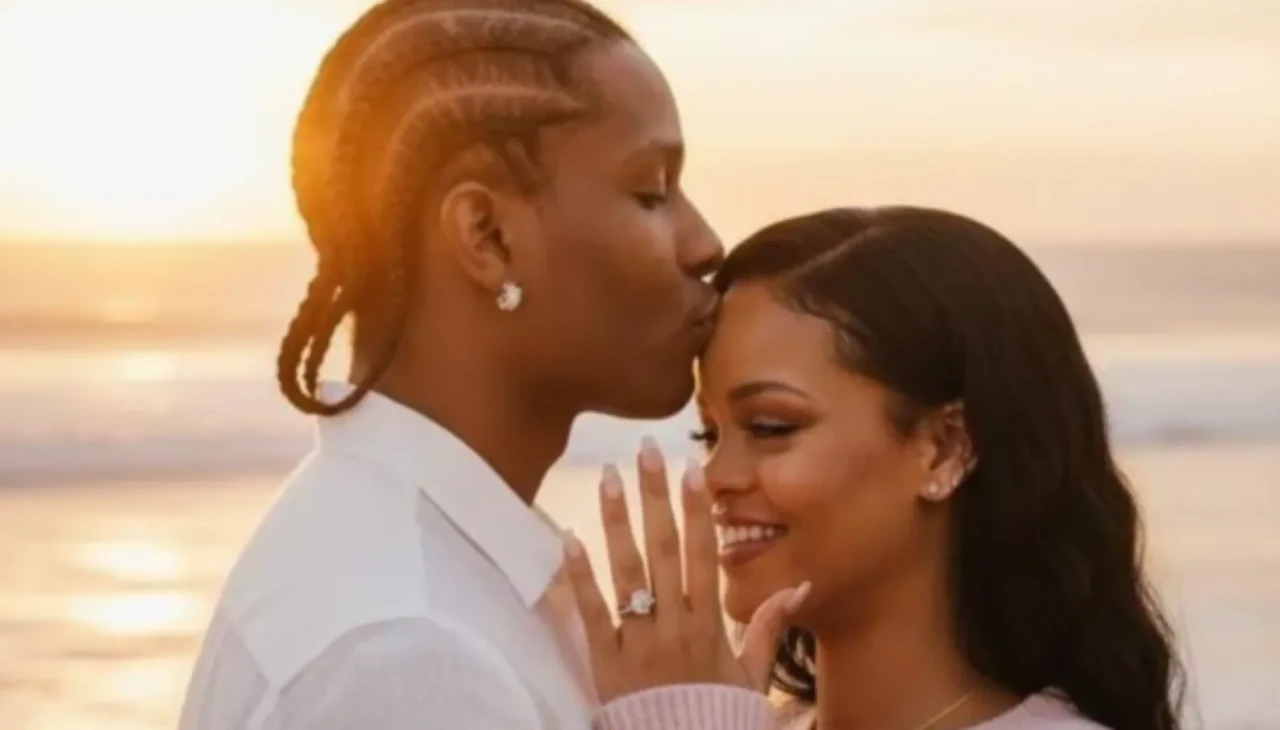 Rihanna üçüncü kez anne oldu! Kızının ismi sosyal medyayı salladı