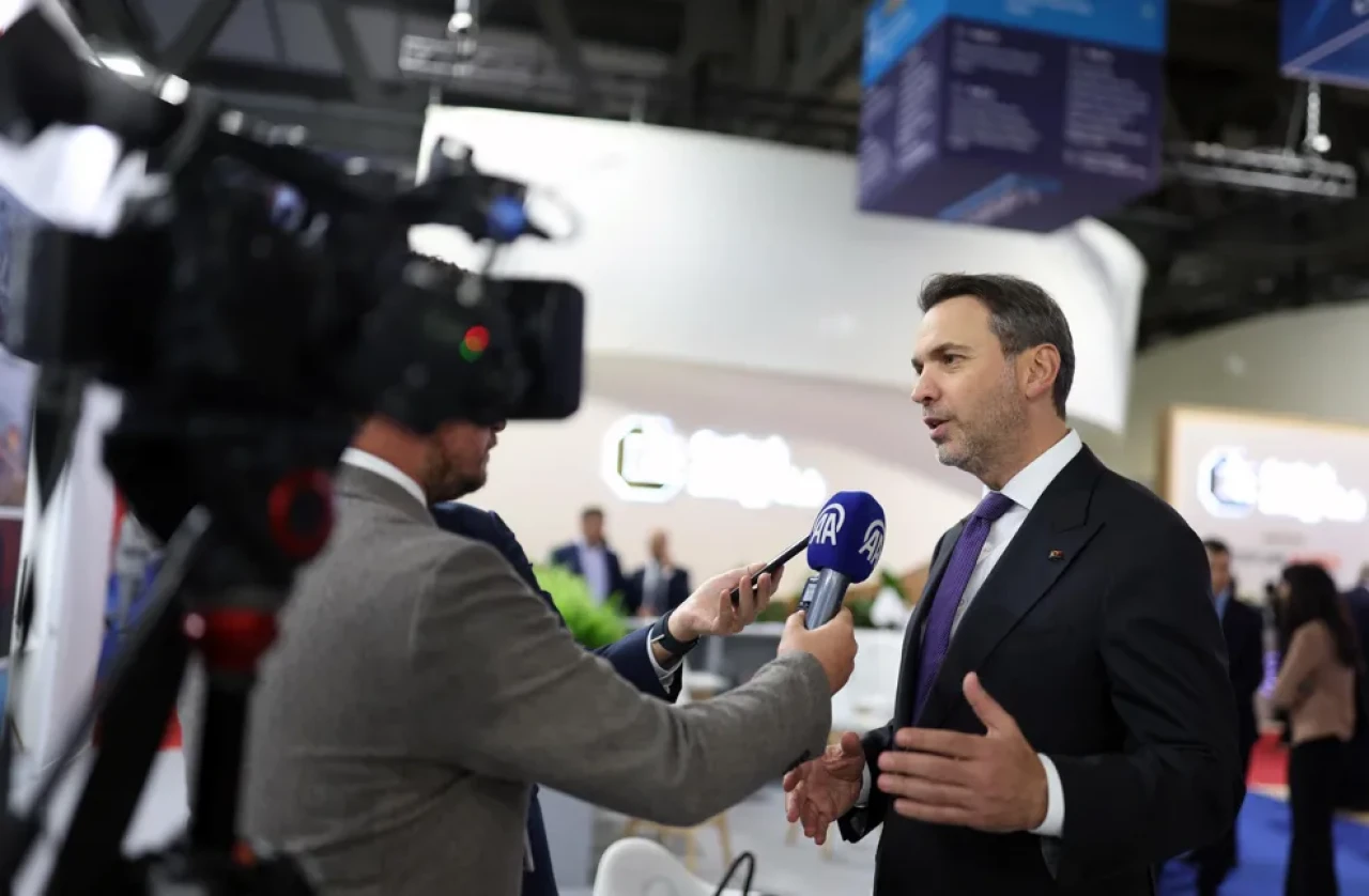 Bayraktar: Türkiye artık hem gaz ithal ediyor hem ihraç ediyor