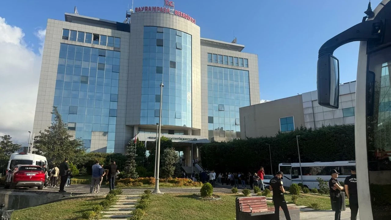 CHP'li Bayrampaşa Belediyesi'nde sarsıntı: 4 istifa, AK Parti hamle bekliyor