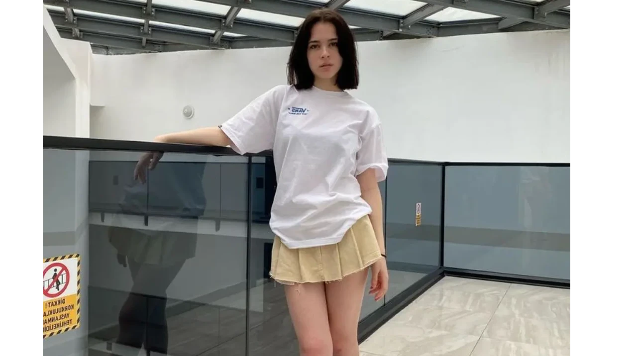 Helin Elveren kimdir? Güzel oyuncunun hayatı ve kariyeri merak ediliyor