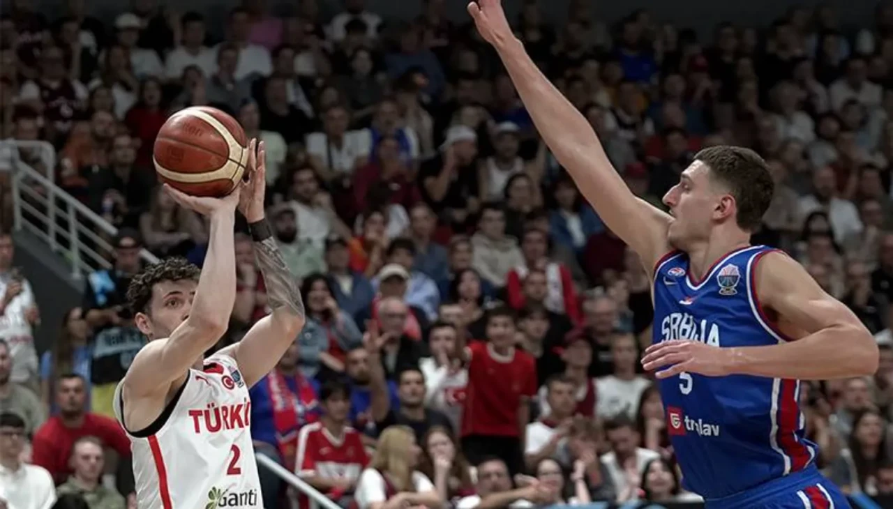 EuroBasket 2025'te A ve B grubu'nda son 16 eşleşmeleri!