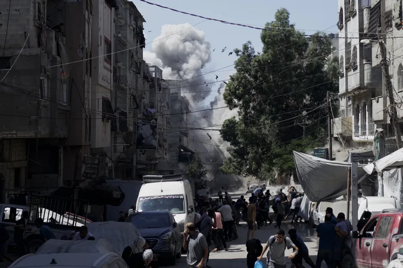 Gazze’de dumanlar yükseliyor: Saldırıda can kayıpları
