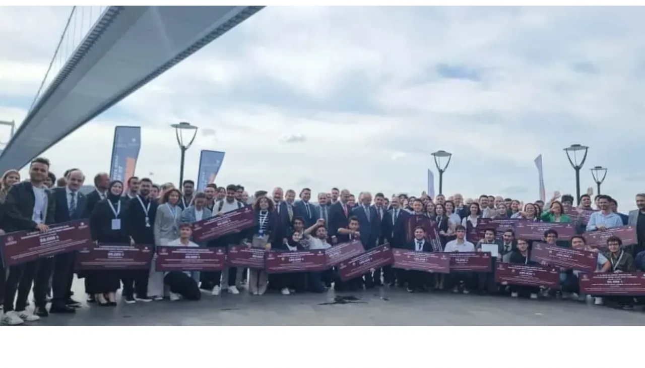 BEUN öğrencisi Havvanur Akpolat, Yenilikçi Ulaşım Projesiyle eğitimde zirveye çıktı!