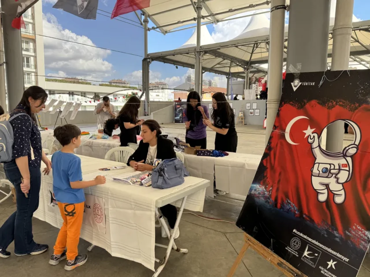 Küçükçekmece’de Uzay ve Bilim Festivali başladı!