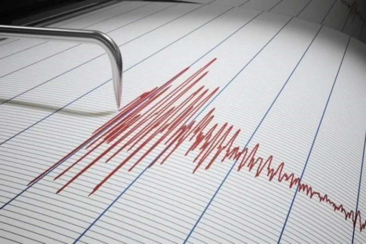 Kütahya'da deprem: İstanbul, İzmir ve Ankara'da hissedildi!