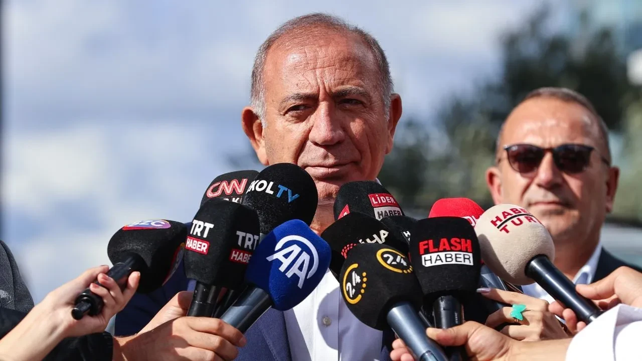 CHP’de kriz büyüyor: Gürsel Tekin, işten çıkarma iddialarını yanıtladı!