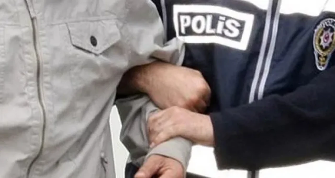 İzmir polisi uygulamada yakaladı: 19 yıl hapis cezalı firari tutuklandı!