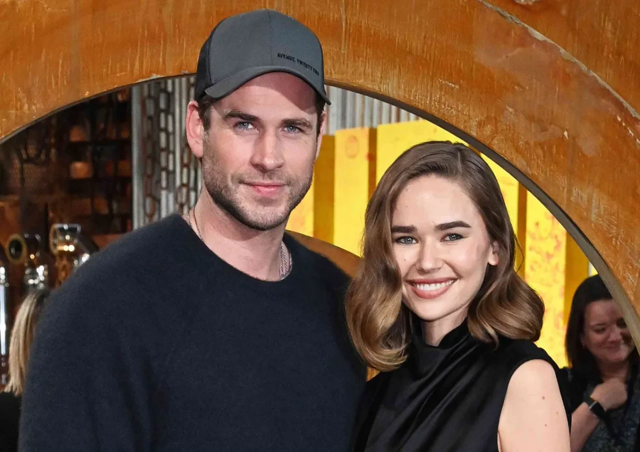 Liam Hemsworth, eski eşi Miley Cyrus'ın dansçısıyla evlilik yolunda!