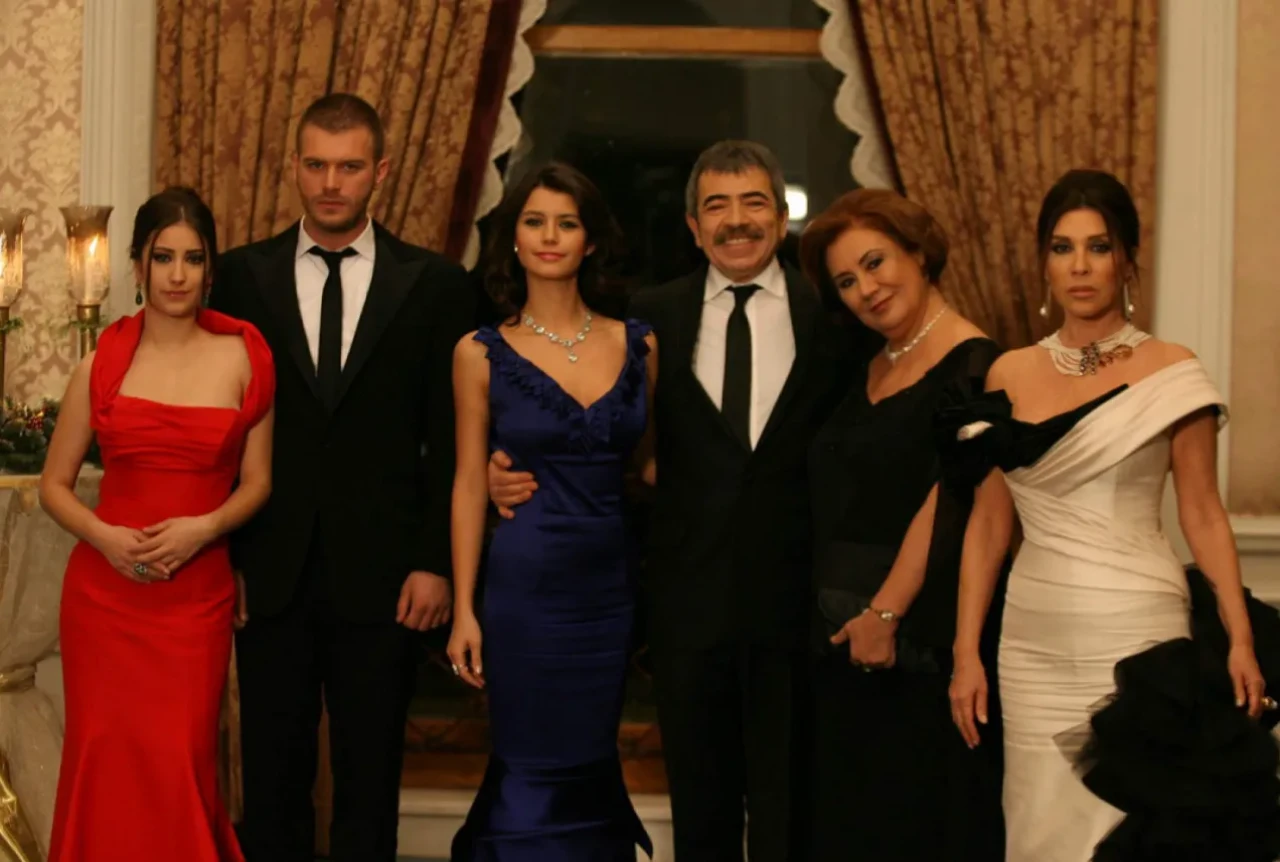 15 yıl sonra bile zirvede: Aşk-ı Memnu finali tekrar gündem oldu