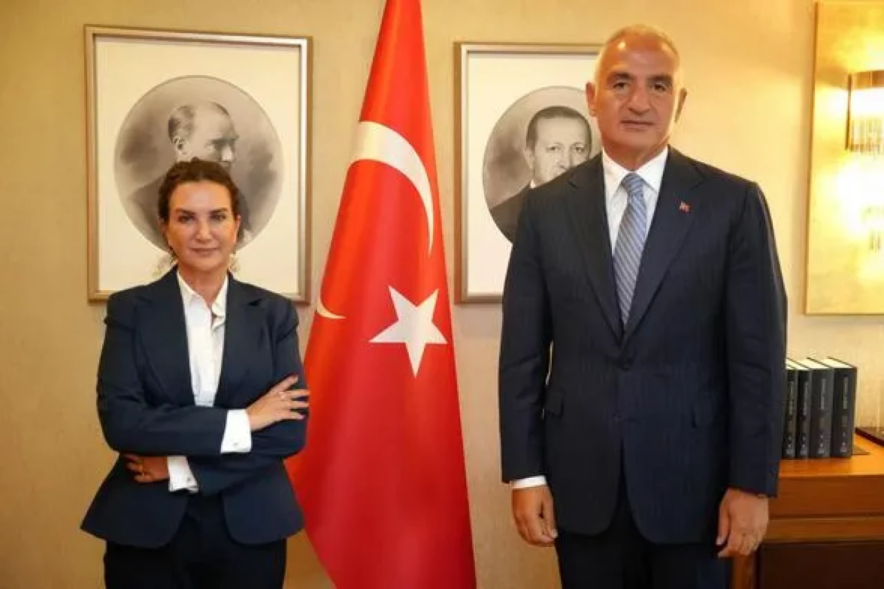 Ebru Akçatepe, AKM ve CSO Ada Sanat Koordinatörü olarak göreve başladı