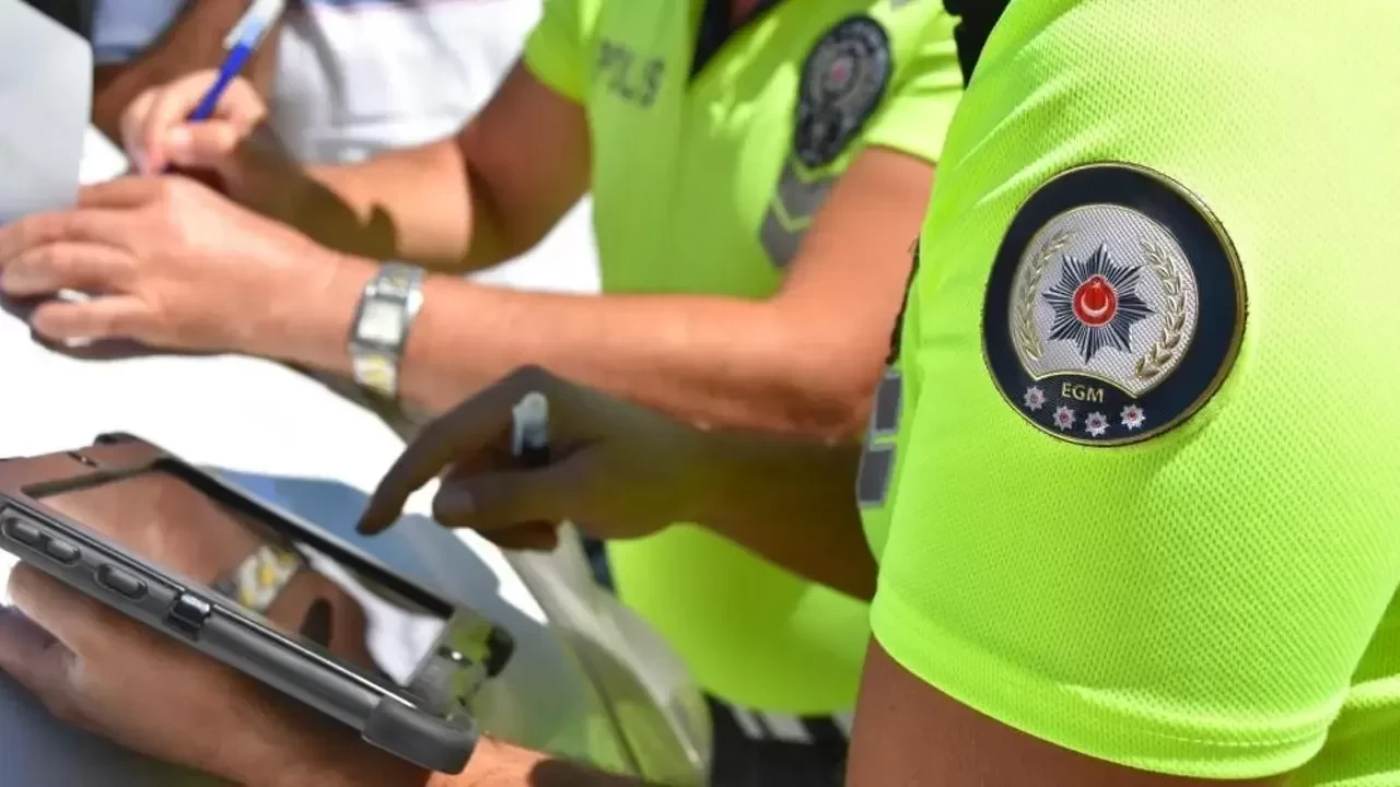 İzmit’te drift yapan sürücüye 55 bin TL ceza!