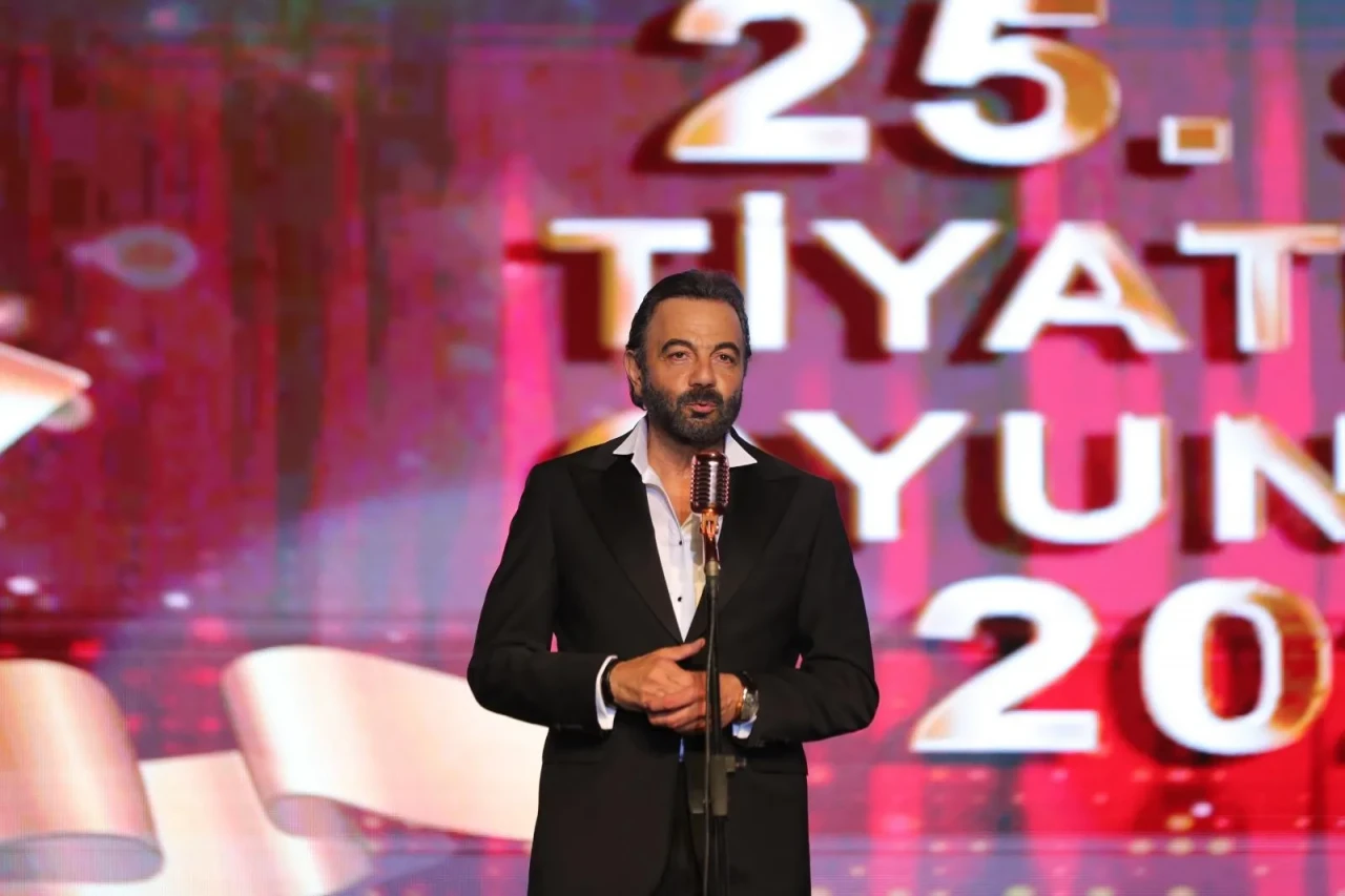 Sadri Alışık ödülleri geri dönüyor: Bu yıl sahneye kimler damga vuracak?