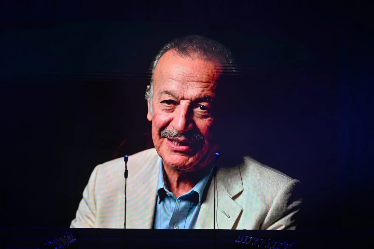 Sadri Alışık’ın 100. yılında unutulmaz gece: 26. oyuncu ödülleri sahiplerini buldu