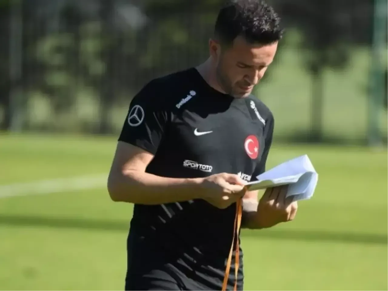 Bir Sağ Bekten Daha Fazlası! Gökhan Gönül’ün Unutulmaz Futbol Hikayesi