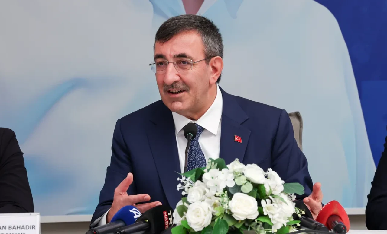 Cevdet Yılmaz’dan kentsel dönüşüm çıkışı: İstanbul yıllarını kaybetti