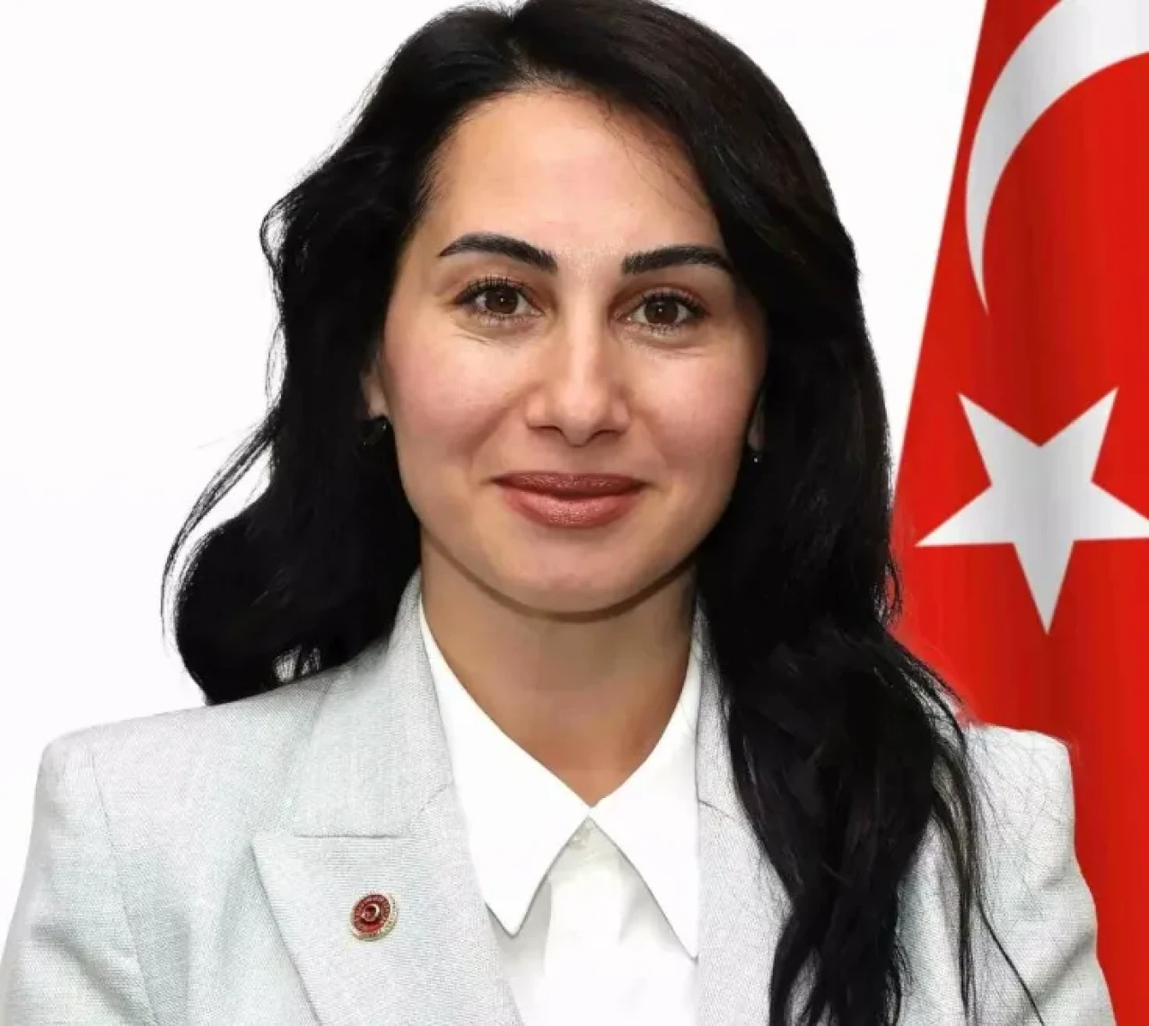 CHP’de bir istifa daha! Beykoz Belediye Başkan Vekili Özlem Vural Gürzel ayrıldığını açıkladı