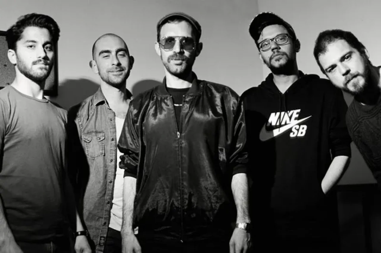 Adamlar Grubu Dağıldı mı? Konserler Neden İptal Edildi? Efsane Grup Faaliyetlerine Ara Verdi!